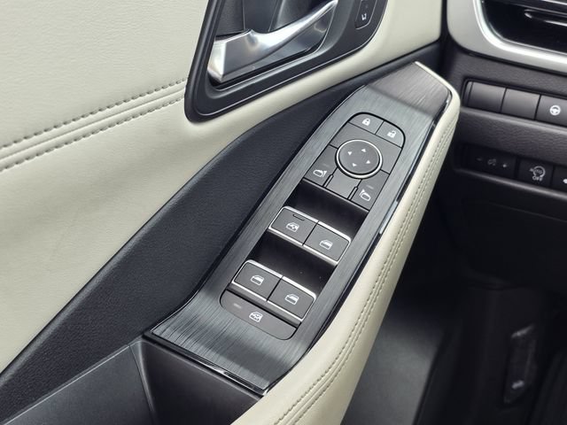 Used 2024 Nissan Rogue SL w/ SL Premium Package FWD image 15