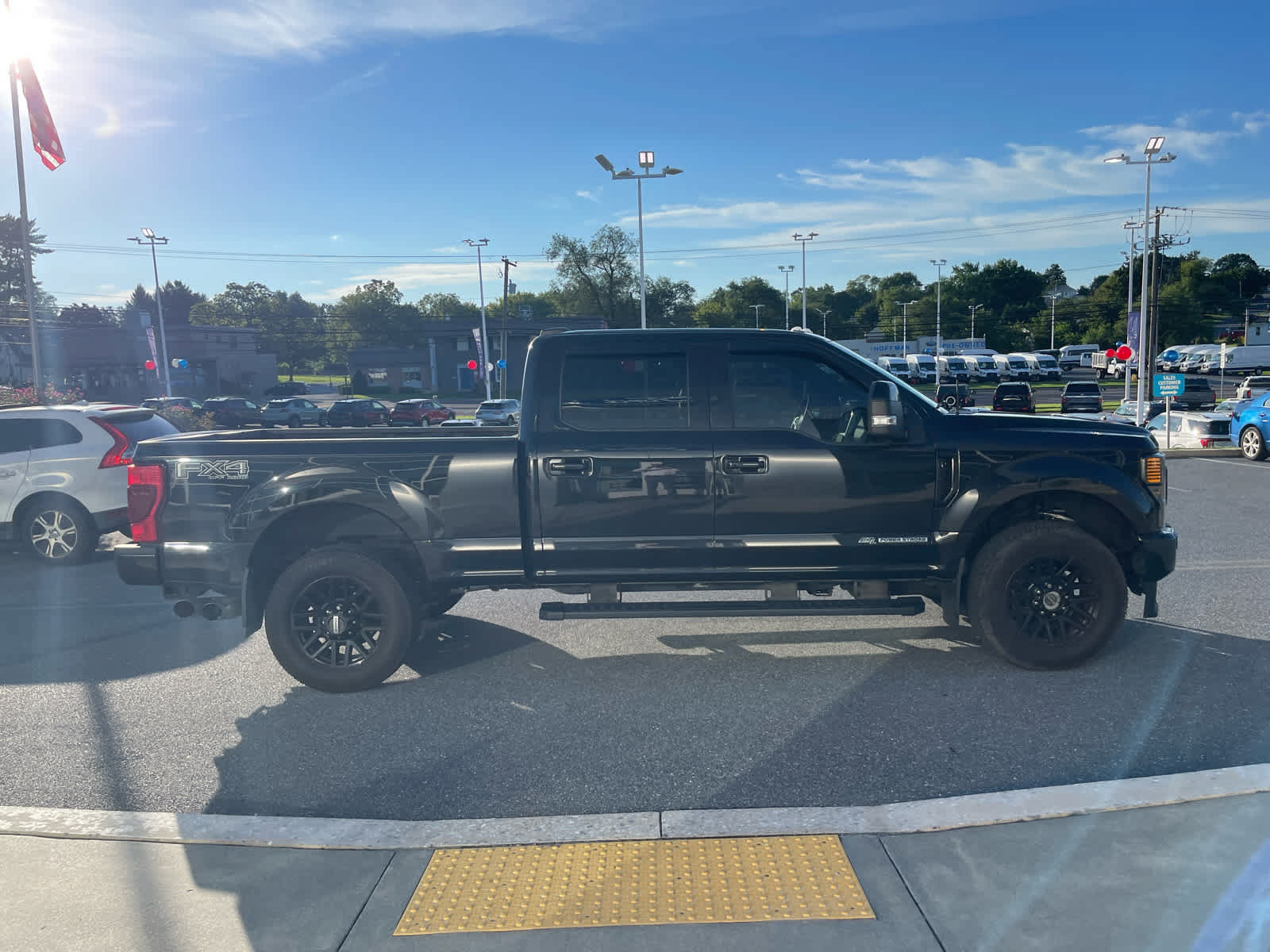 Certified 2022 Ford F250 Lariat w/ Black Appearance Pkg AWD/4WD image 6