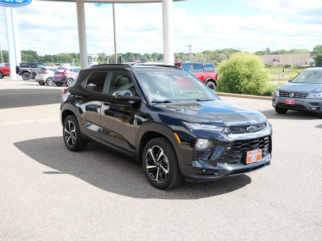 Used 2022 Chevrolet TrailBlazer RS w/ Sun and Liftgate Package AWD/4WD image 3