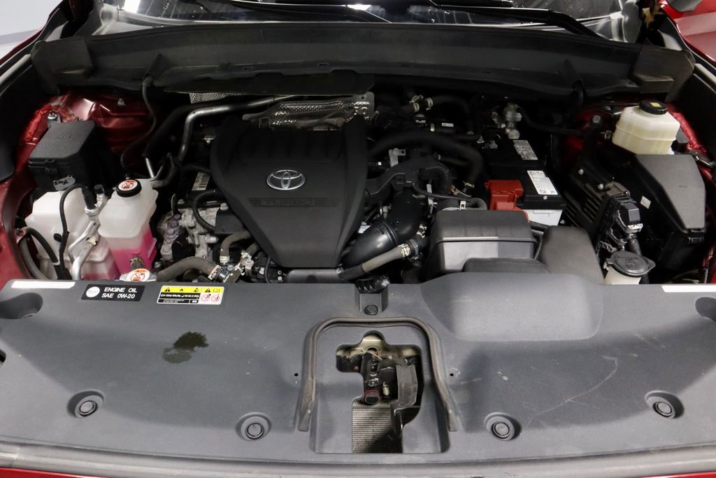 Used 2024 Toyota Grand Highlander AWD image 18