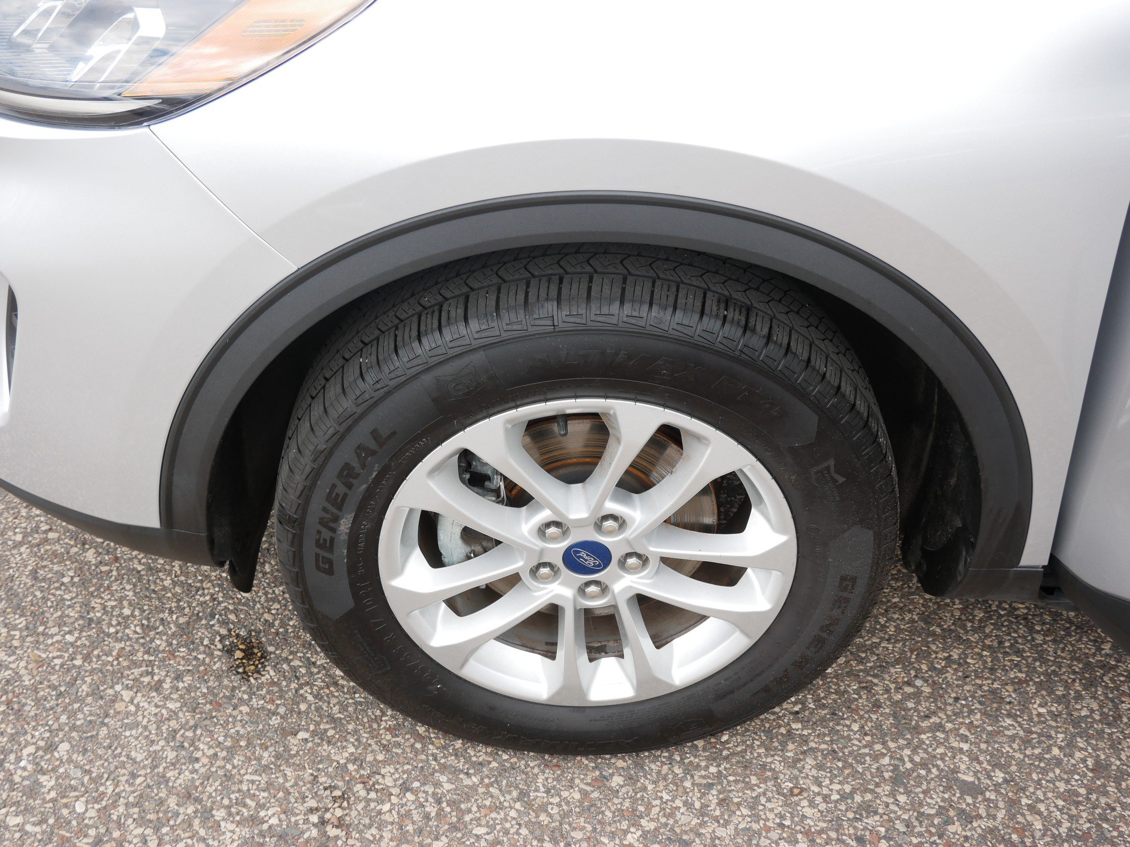 Certified 2020 Ford Escape SE AWD/4WD image 15