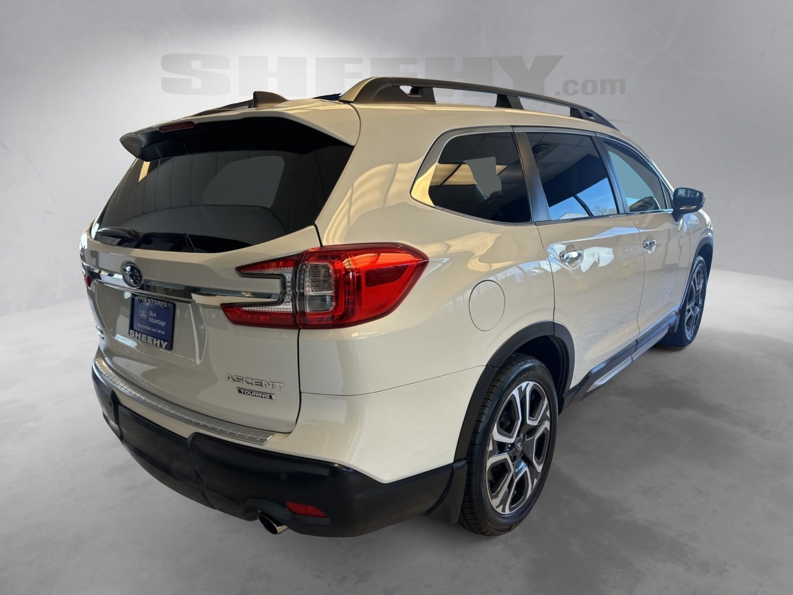 Used 2024 Subaru Ascent Touring image 5