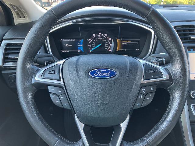 Certified 2017 Ford Fusion SE w/ Fusion SE Technology Package FWD image 30