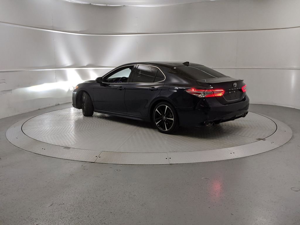 Used 2020 Toyota Camry XSE image 4