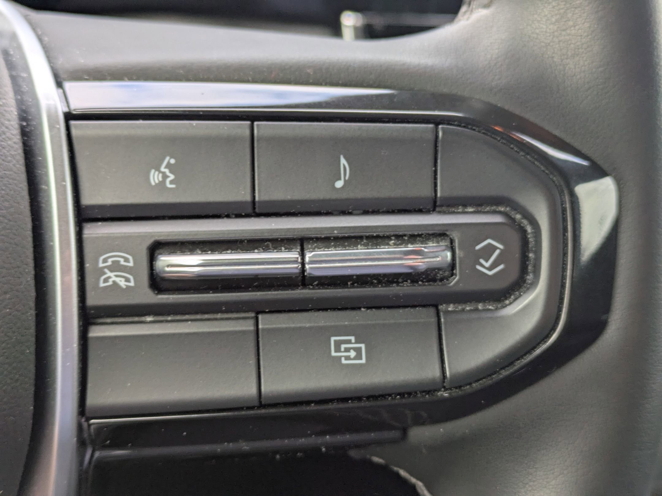 Used 2023 Chevrolet Colorado LT image 15