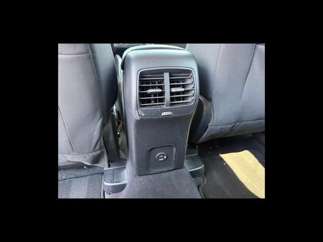 Certified 2020 Ford Escape SE FWD image 17