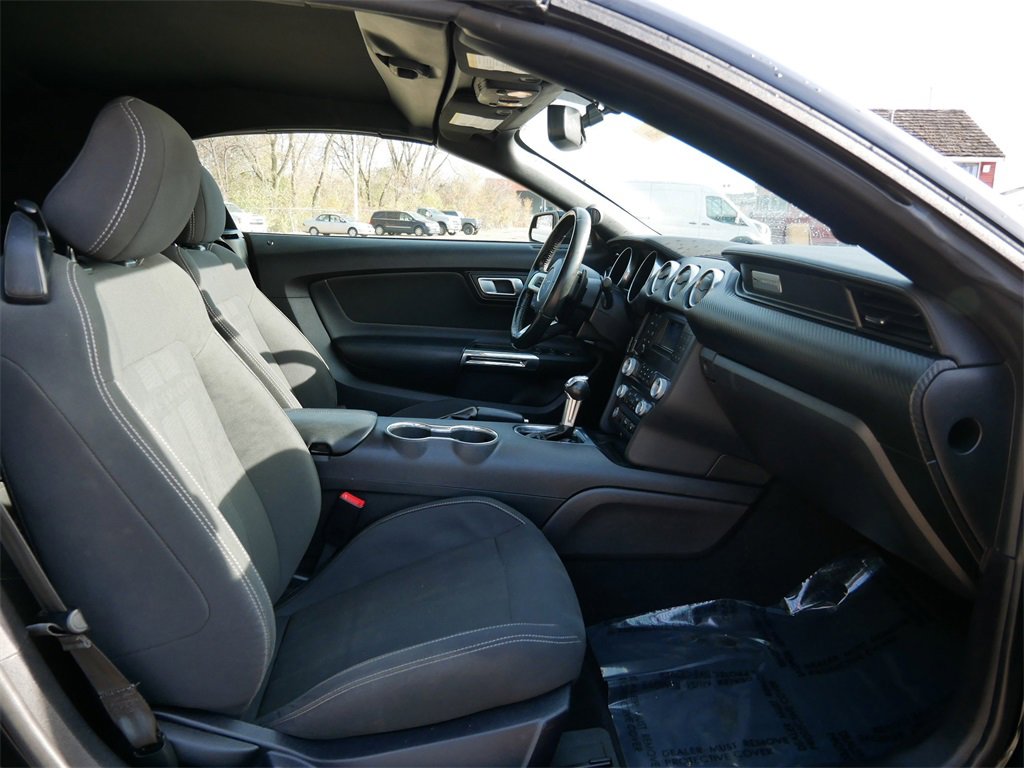 Certified 2019 Ford Mustang Convertible image 8