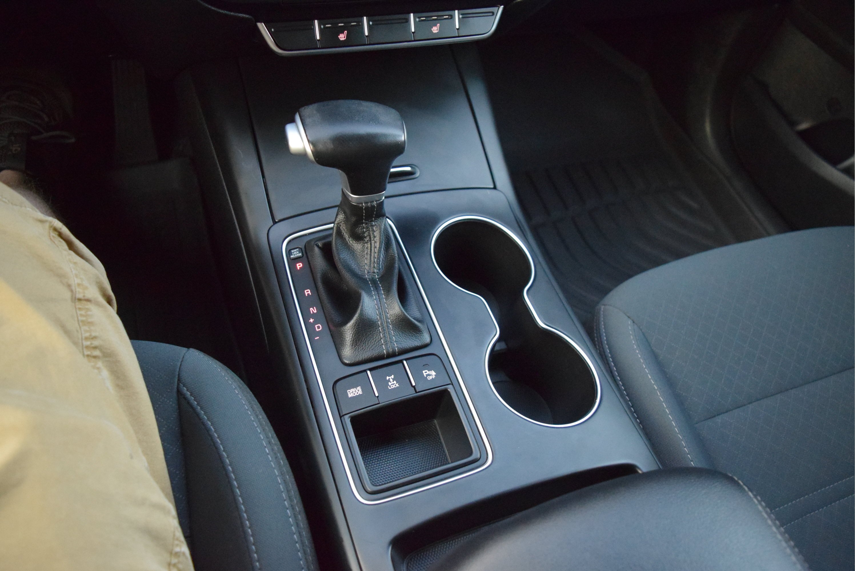 Used 2020 Kia Sorento S AWD/4WD image 15