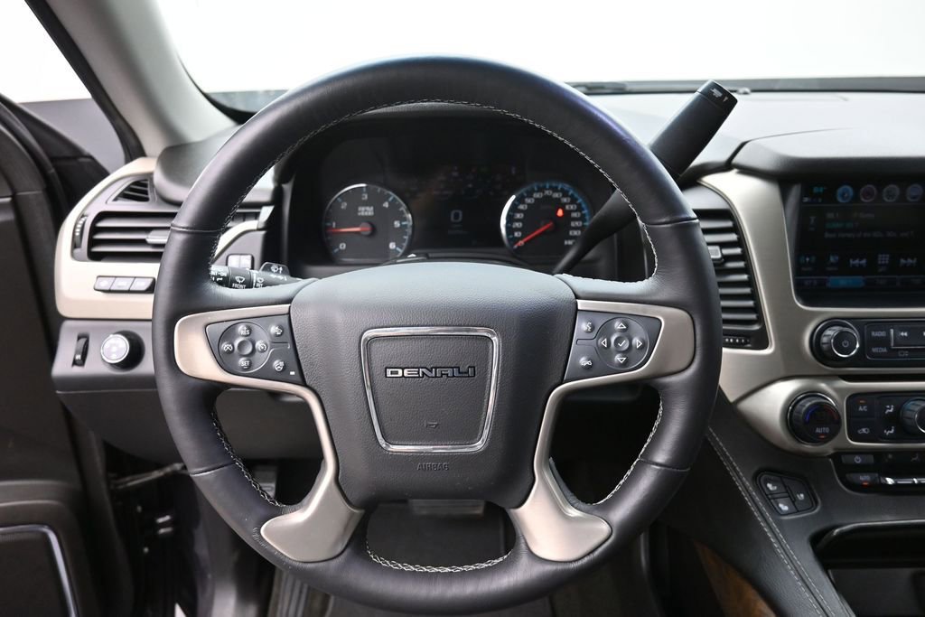 Used 2018 GMC Yukon XL Denali w/ Denali Ultimate Package AWD/4WD image 6
