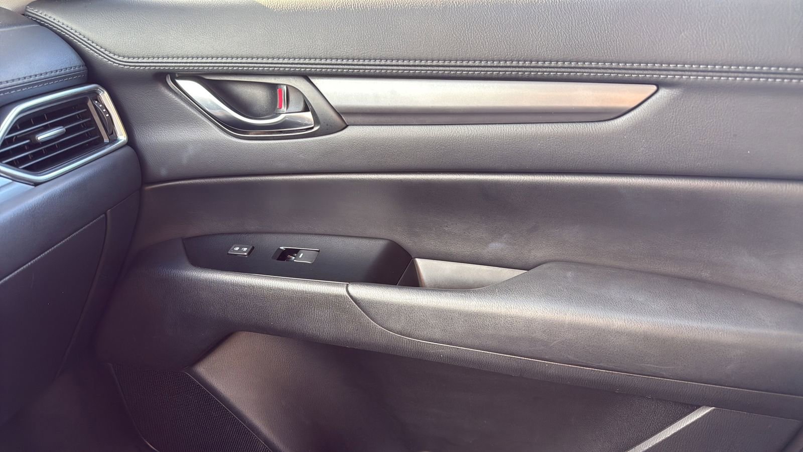 Used 2019 MAZDA CX-5 Touring FWD image 23