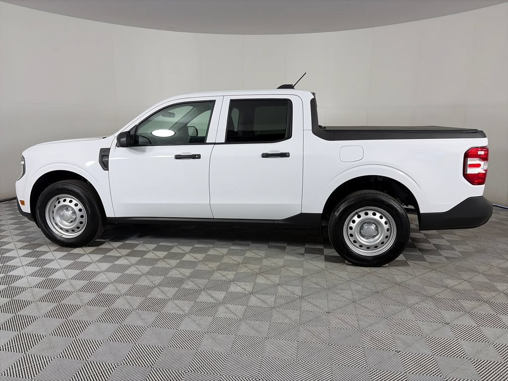 Certified 2025 Ford Maverick XL FWD image 4