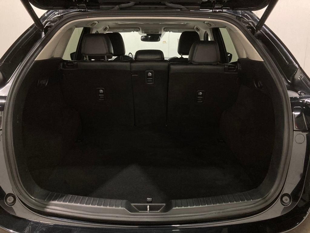 Used 2020 MAZDA CX-5 Touring image 9