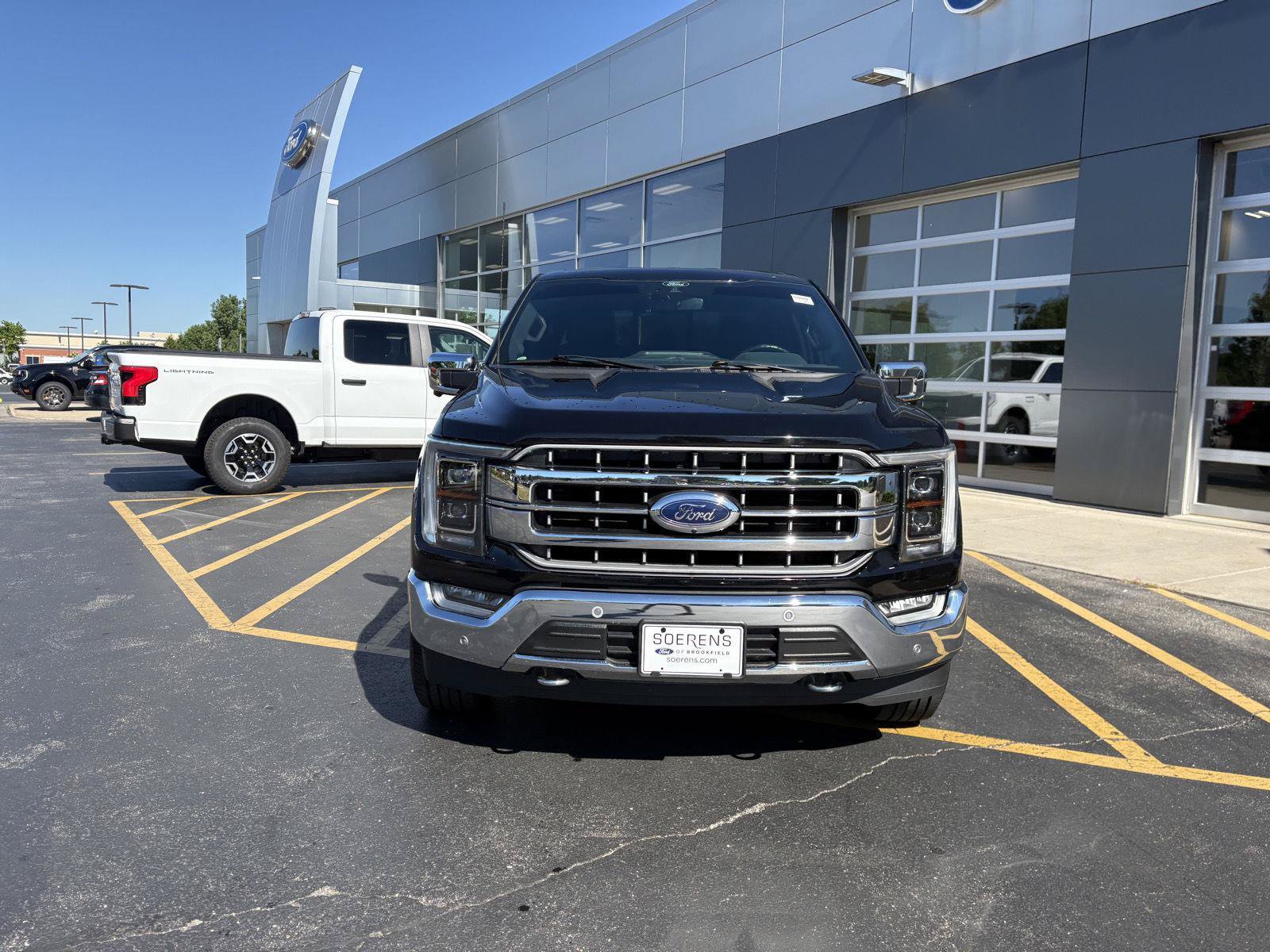 Certified 2022 Ford F150 Lariat w/ Equipment Group 502A High AWD/4WD image 2