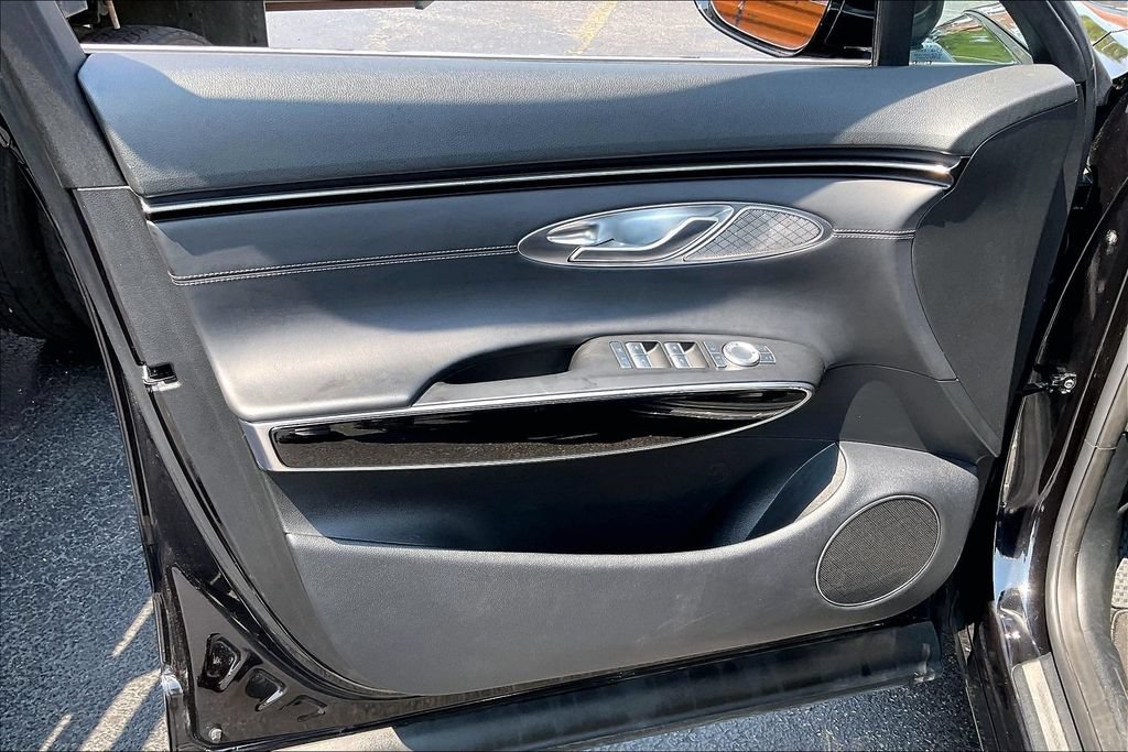 Used 2025 Genesis GV70 2.5T AWD/4WD image 22