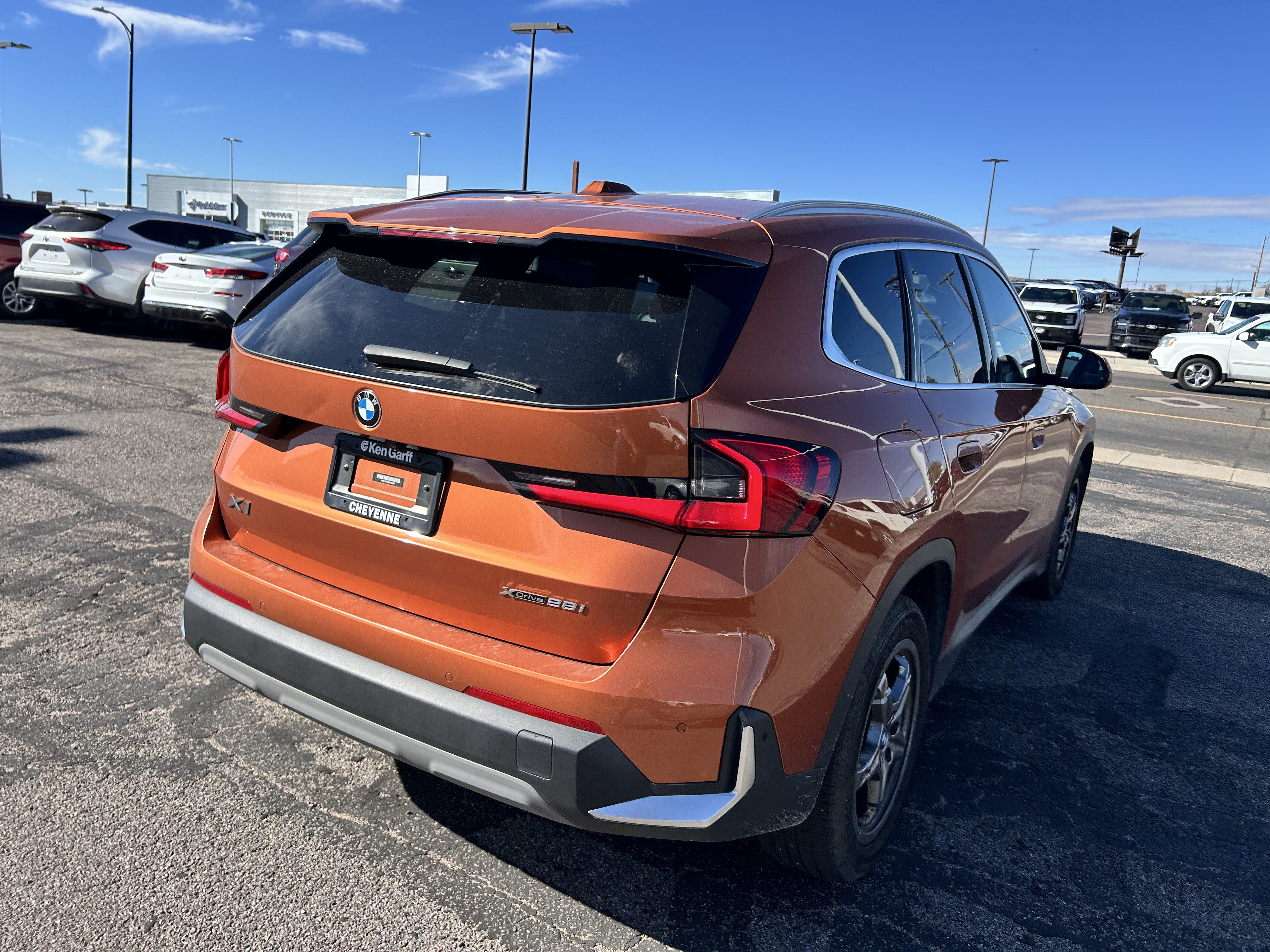 Used 2023 BMW X1 xDrive28i AWD/4WD image 6