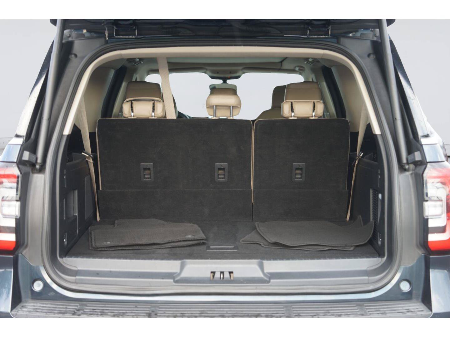 Certified 2022 Ford Expedition Max Limited RWD image 34