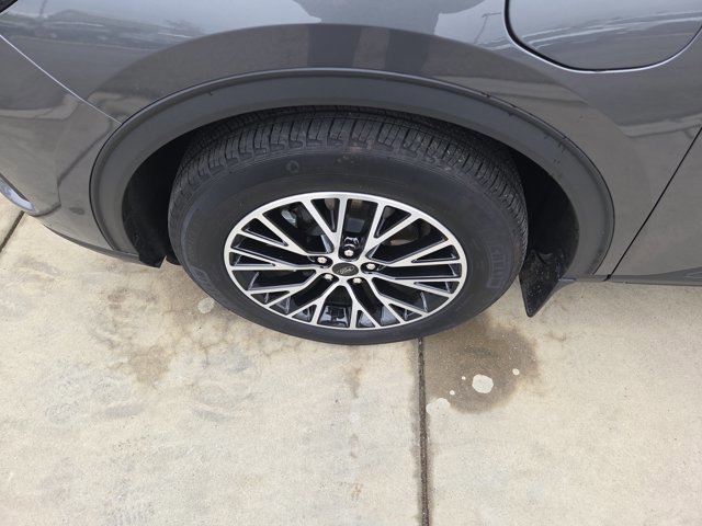 Certified 2023 Ford Escape SE image 9