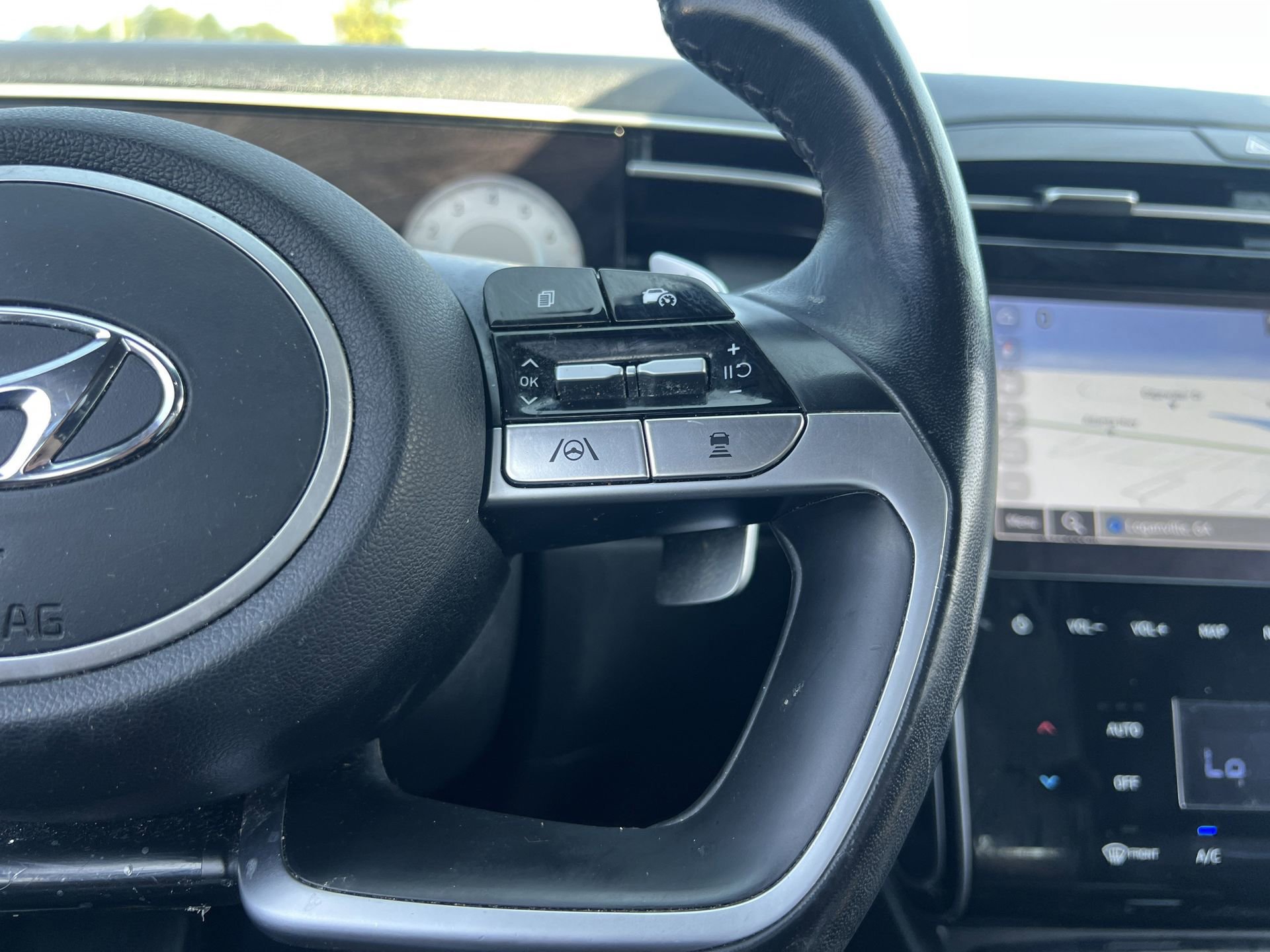 Used 2022 Hyundai Santa Cruz Limited image 17