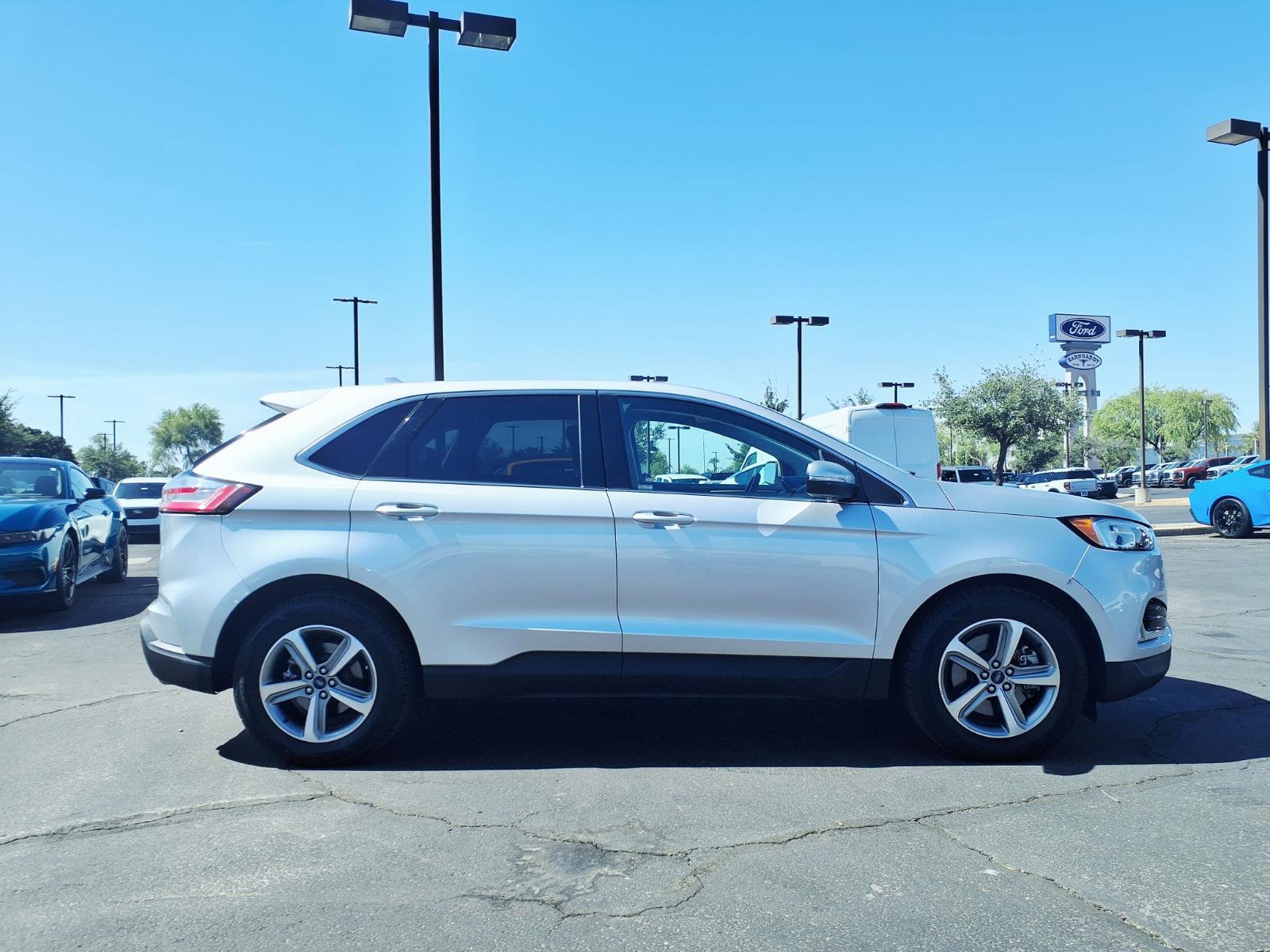 Certified 2019 Ford Edge SEL w/ Equipment Group 201A AWD/4WD image 7