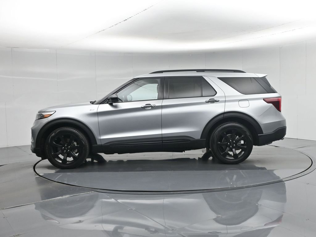 Certified 2023 Ford Explorer ST-Line w/ Class IV Trailer Tow Package RWD image 33
