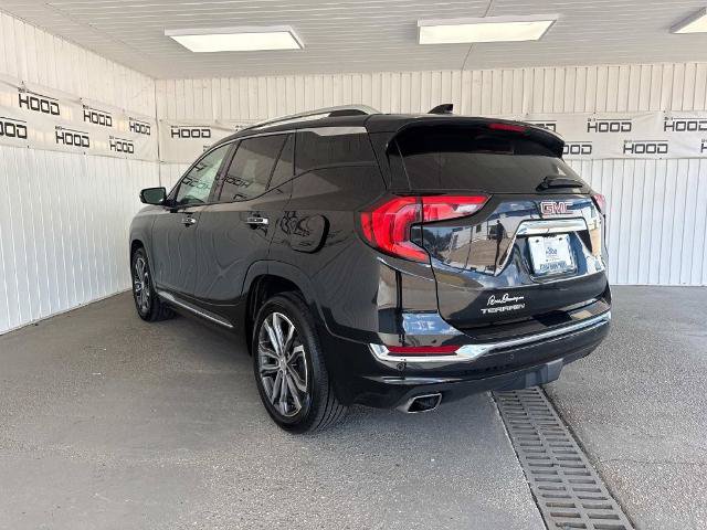 Used 2020 GMC Terrain Denali w/ Denali Premium Package FWD image 7