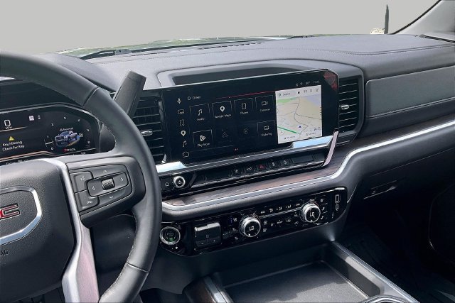 Used 2025 GMC Sierra 2500 SLT AWD/4WD image 7