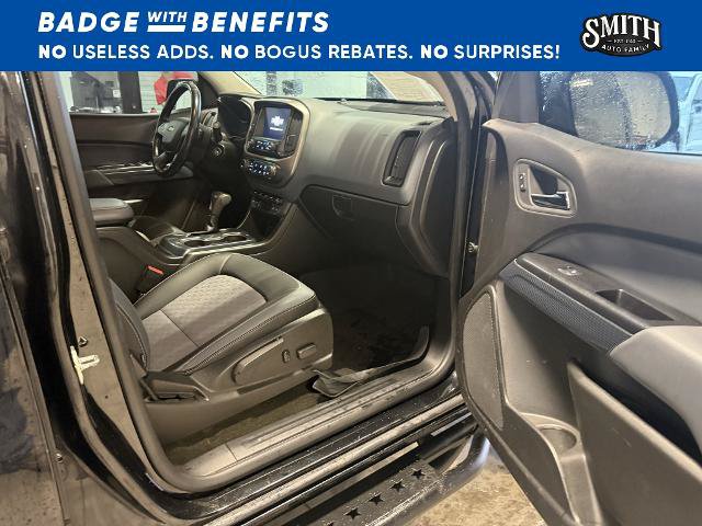 Used 2017 Chevrolet Colorado Z71 w/ Z71 Midnight Edition AWD/4WD image 12