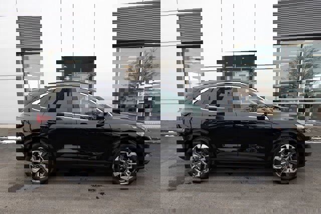 Certified 2025 Ford Escape Platinum image 5