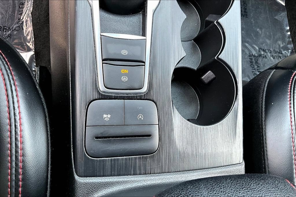 Certified 2025 Ford Escape ST-Line FWD image 17