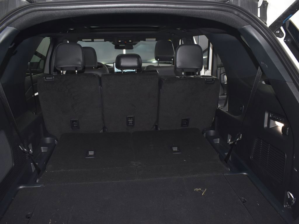 Certified 2025 Ford Explorer ST image 37