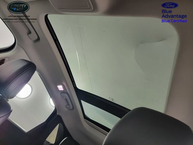 Certified 2022 Ford Escape Titanium w/ Class II Trailer Tow Package image 35