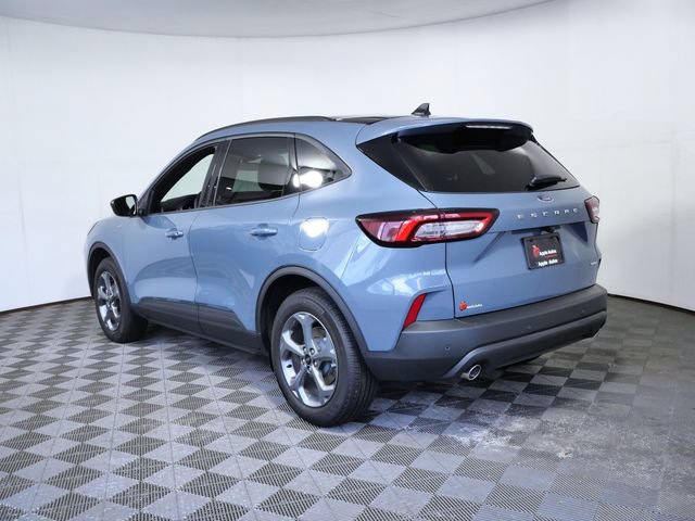 Certified 2025 Ford Escape ST-Line w/ Tech Pack #1 AWD/4WD image 6