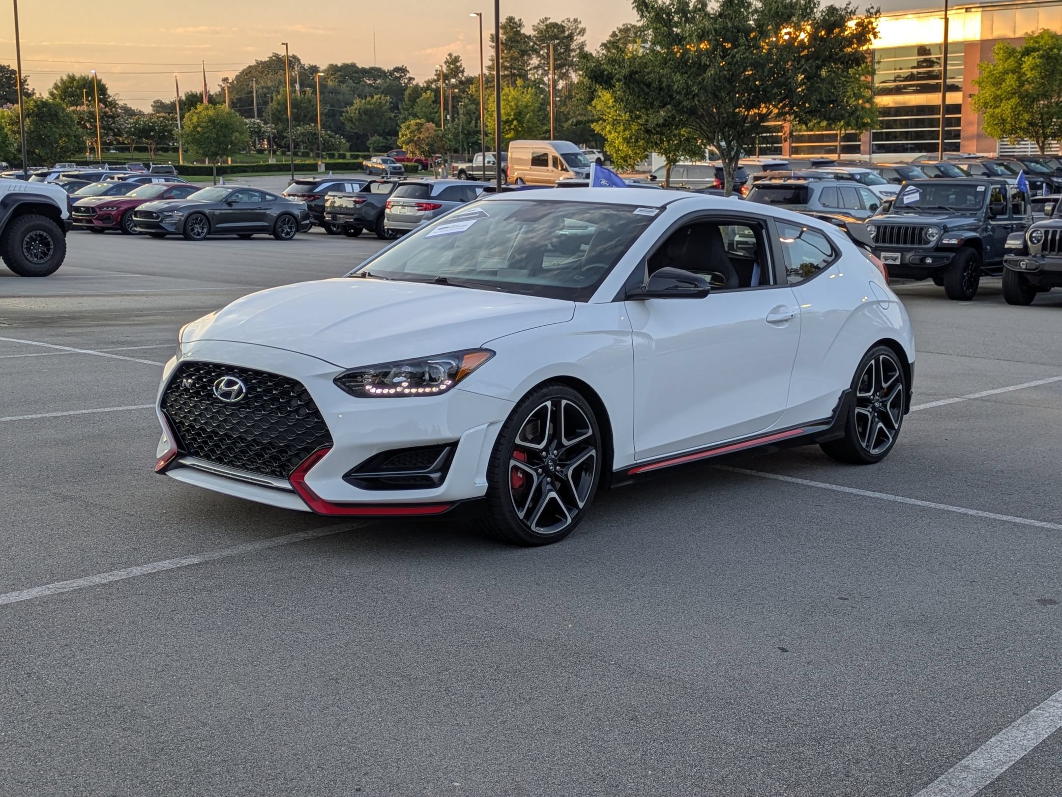 Used 2022 Hyundai Veloster N FWD image 8