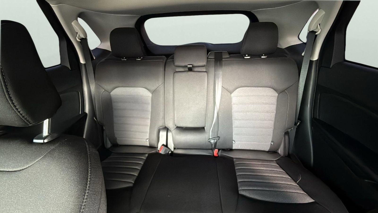 Certified 2024 Ford Edge SE w/ Black Appearance Package image 24