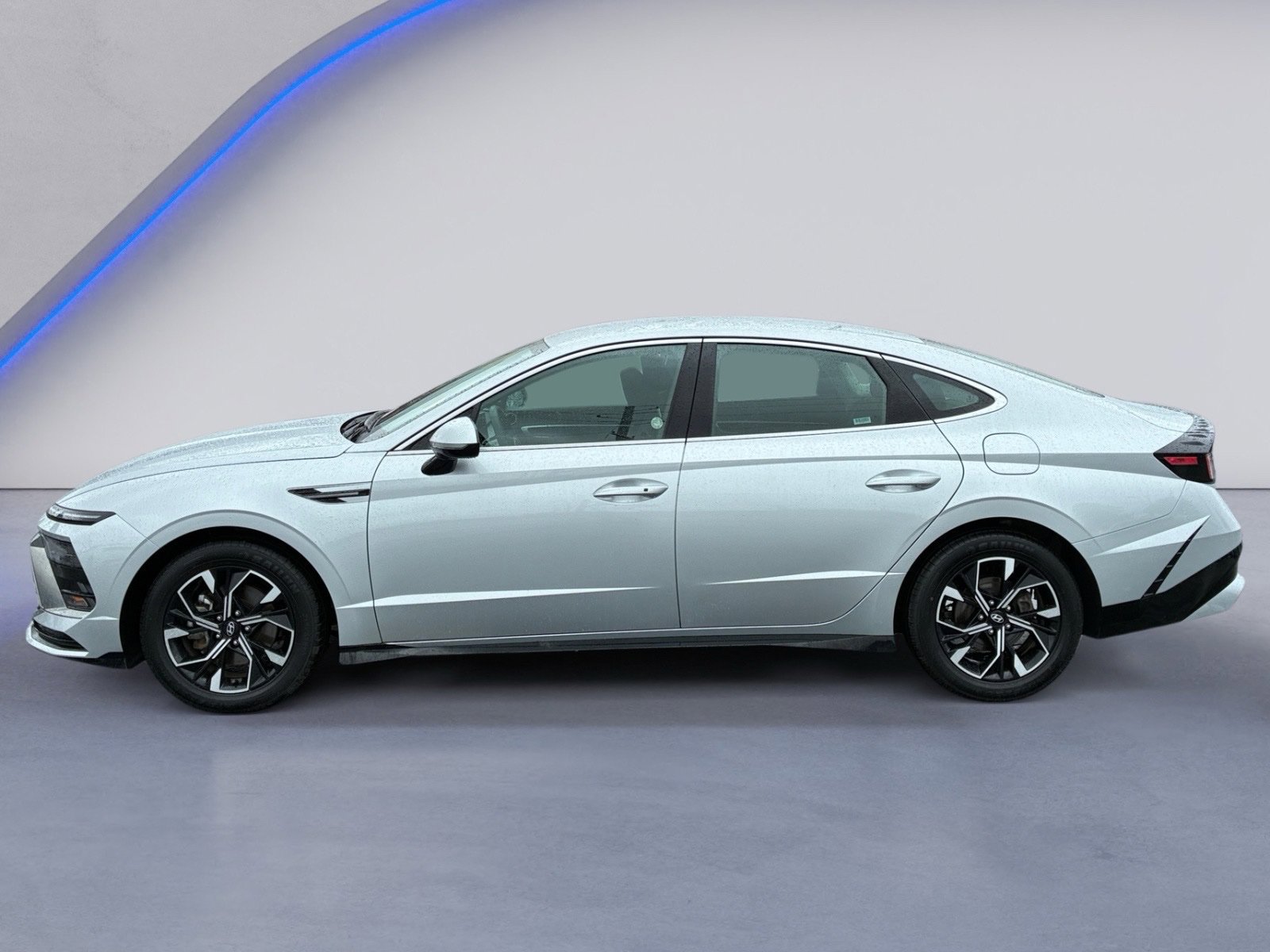 Used 2025 Hyundai Sonata SEL FWD image 8