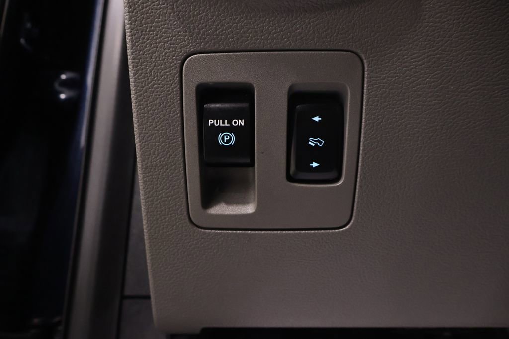 Certified 2019 Ford F150 XLT w/ Equipment Group 302A Luxury image 21