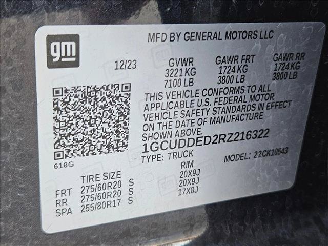 Used 2024 Chevrolet Silverado 1500 LT AWD/4WD image 16