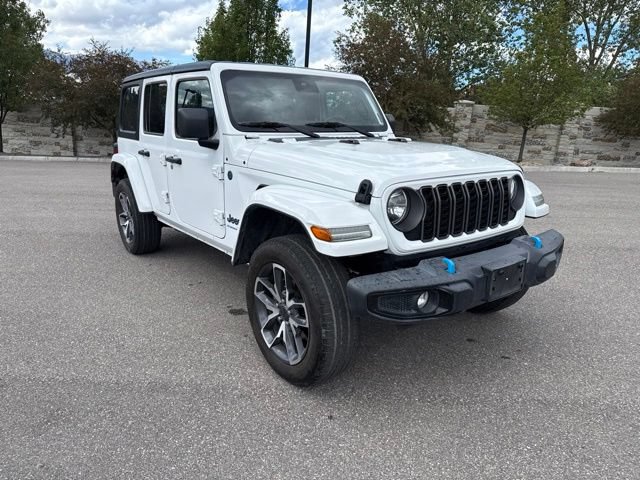 Used 2024 Jeep Wrangler Unlimited AWD/4WD image 13
