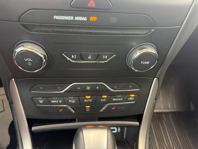 Certified 2018 Ford Edge SEL w/ Equipment Group 201A AWD/4WD image 24