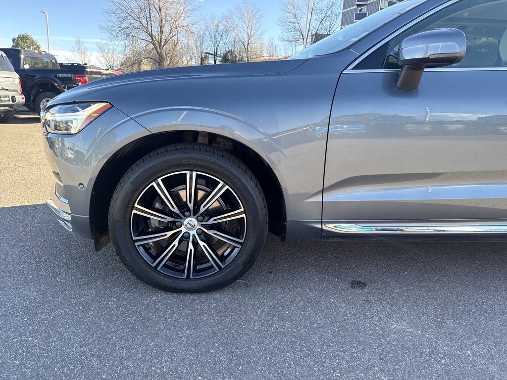 Used 2019 Volvo XC60 T5 Inscription image 3