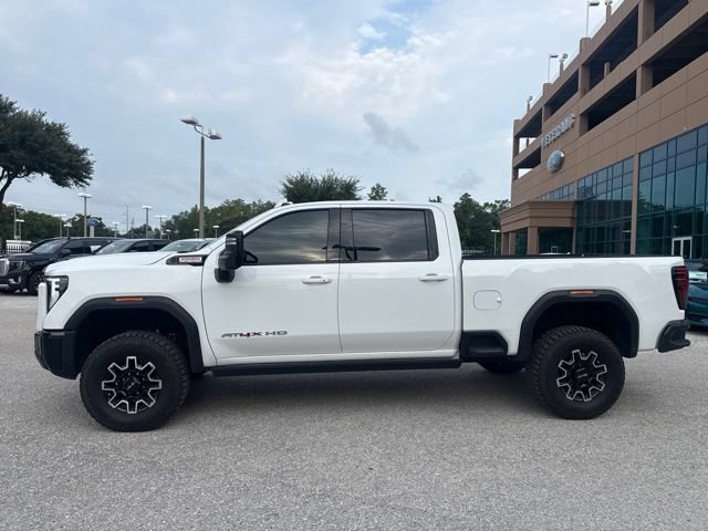 Used 2024 GMC Sierra 2500 AT4X AWD/4WD image 2