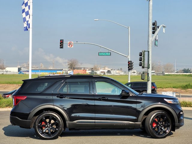 Certified 2023 Ford Explorer ST w/ Equipment Group 401A image 6