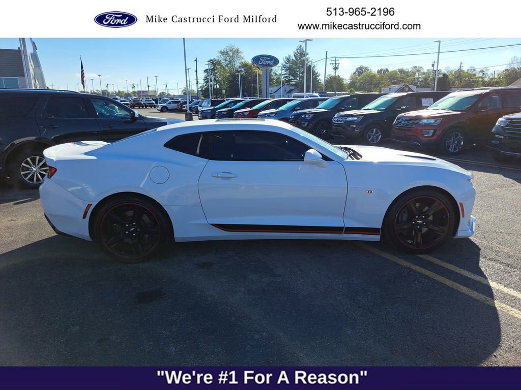 Used 2018 Chevrolet Camaro SS image 2