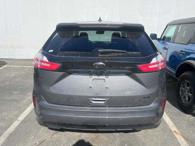 Certified 2024 Ford Edge SE w/ Black Appearance Package AWD/4WD image 3