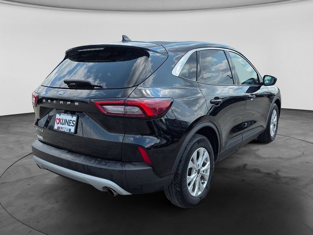 Certified 2024 Ford Escape Active FWD image 10