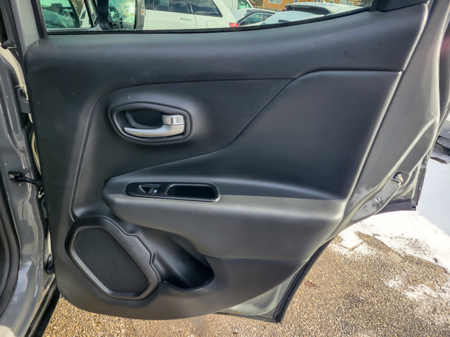 Used 2020 Jeep Renegade Trailhawk w/ UConnect 8.4 Nav Group image 20