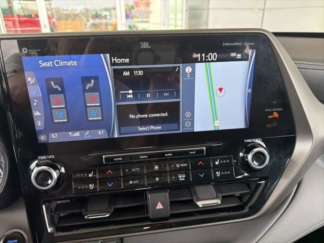 Used 2021 Toyota Highlander Limited FWD image 30