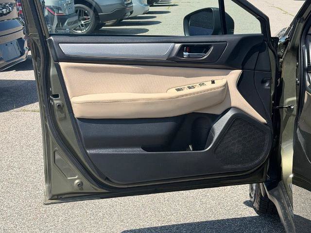 Used 2019 Subaru Outback 2.5i Premium AWD/4WD image 12