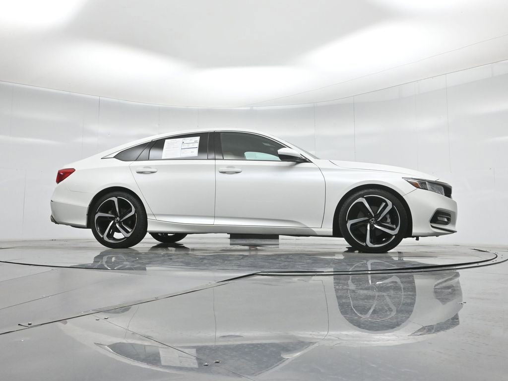 Used 2020 Honda Accord Sport image 3