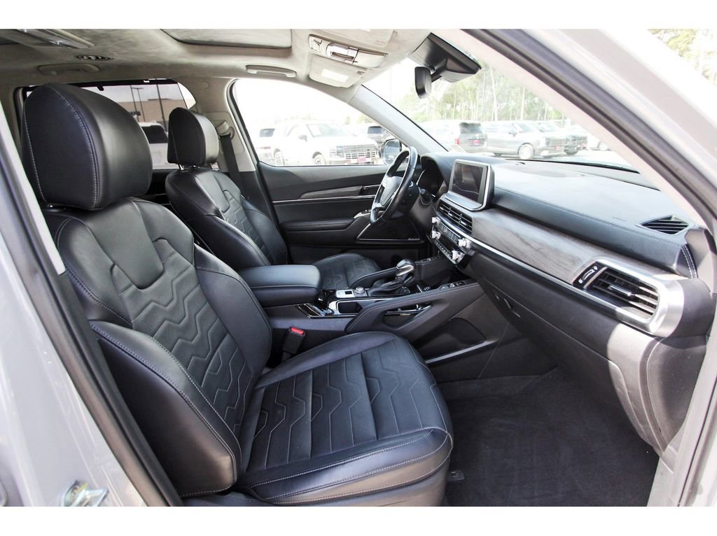 Used 2022 Kia Telluride SX w/ SX Prestige Package image 27